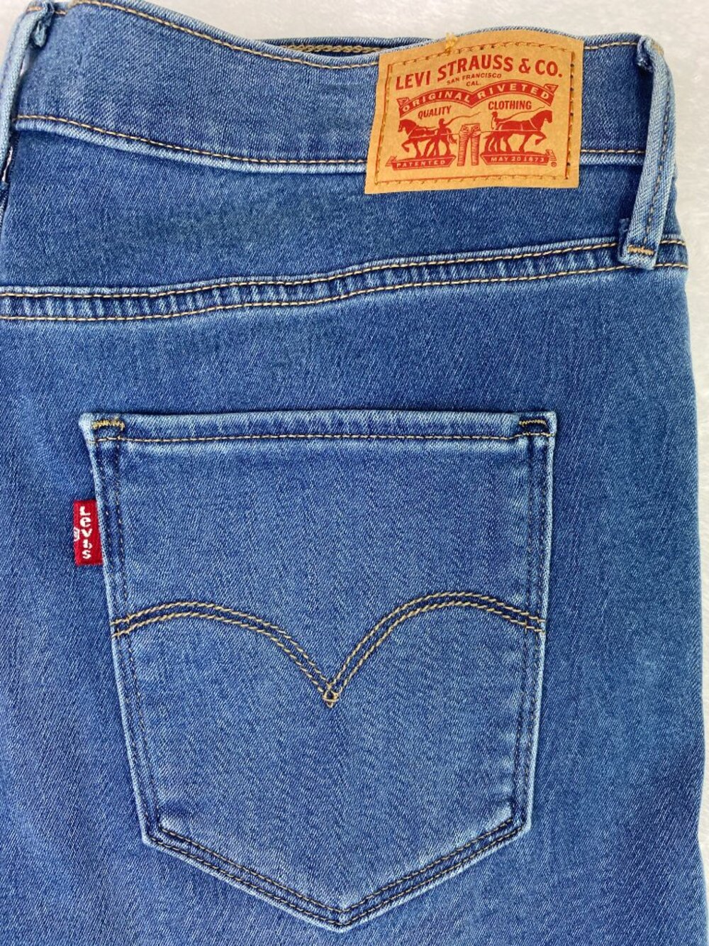 Levi Levis 720 High Rise Super Skinny 32x30 Ladies Jeans